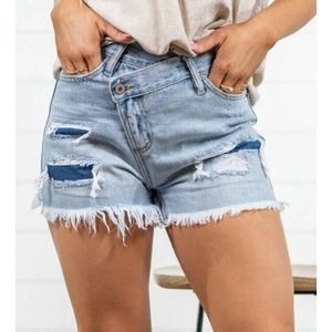 KanCan Womens Hailey Distressed High Rise Crossover Jean Shorts Size M 27”
